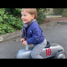 Vidéo enfant pédalant un Roadster Auto Union Type C