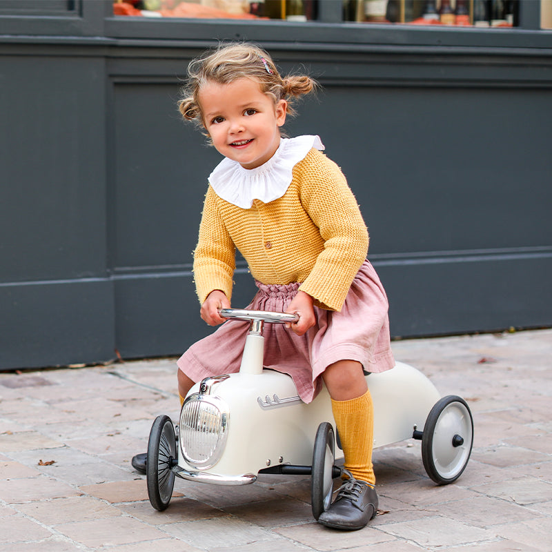 Enfant sur un porteur Roadster Ivory White Baghera